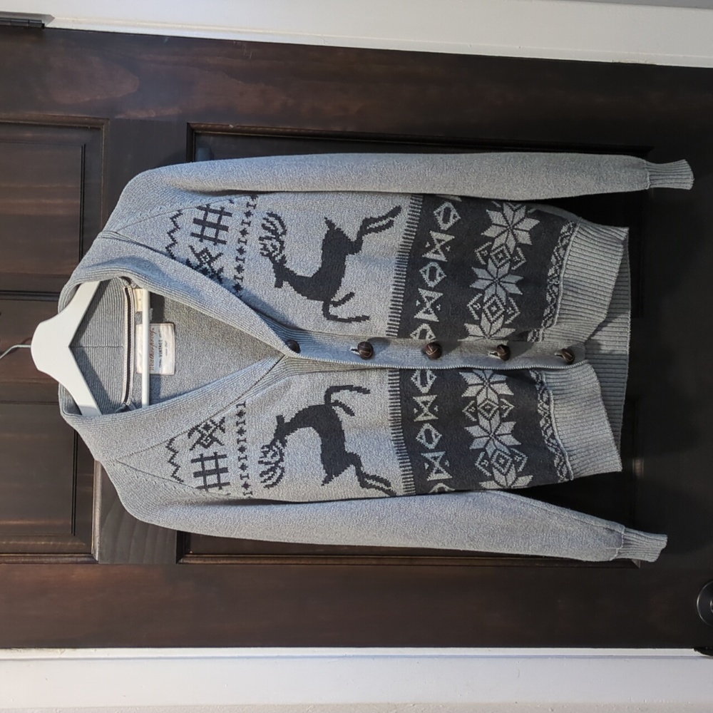Men's Vintage Reindeer Button up Cardigan.